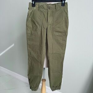 Banana Republic Men's Green Cargo Pants
